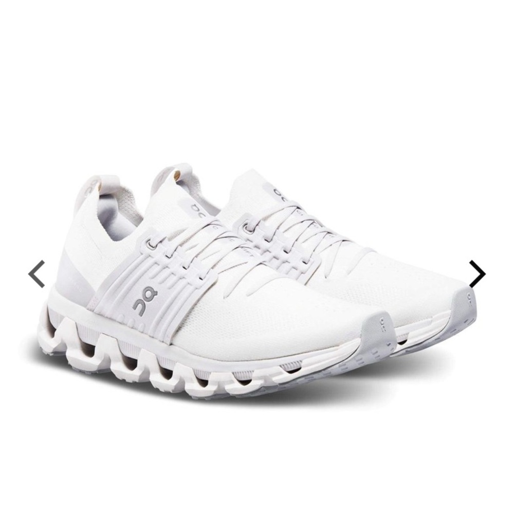 On Running Cloudswift 3 White and Gray Sneakers